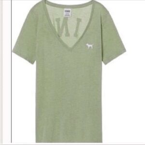 🆕 VS Pink V neck Green short sleeve tee S
